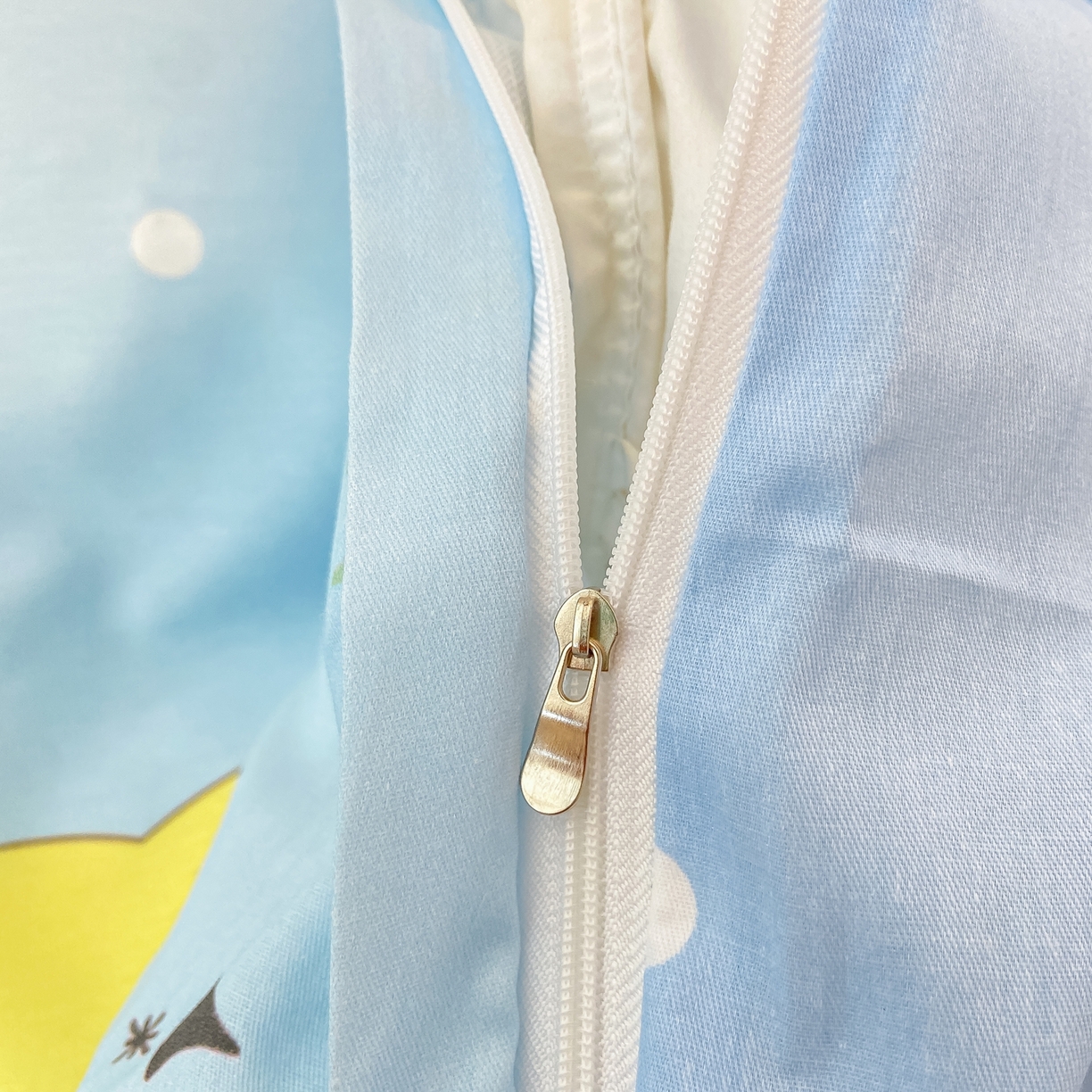 91家纺网 家纺一手货源 找家纺 博雅 2025新款宝可梦皮卡丘成人床正版授权全棉四件套 蓝色点点皮卡丘