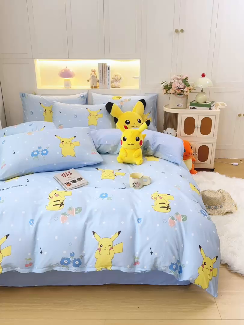 91家纺网 家纺一手货源 找家纺 博雅 2025新款宝可梦皮卡丘成人床正版授权全棉四件套 蓝色点点皮卡丘