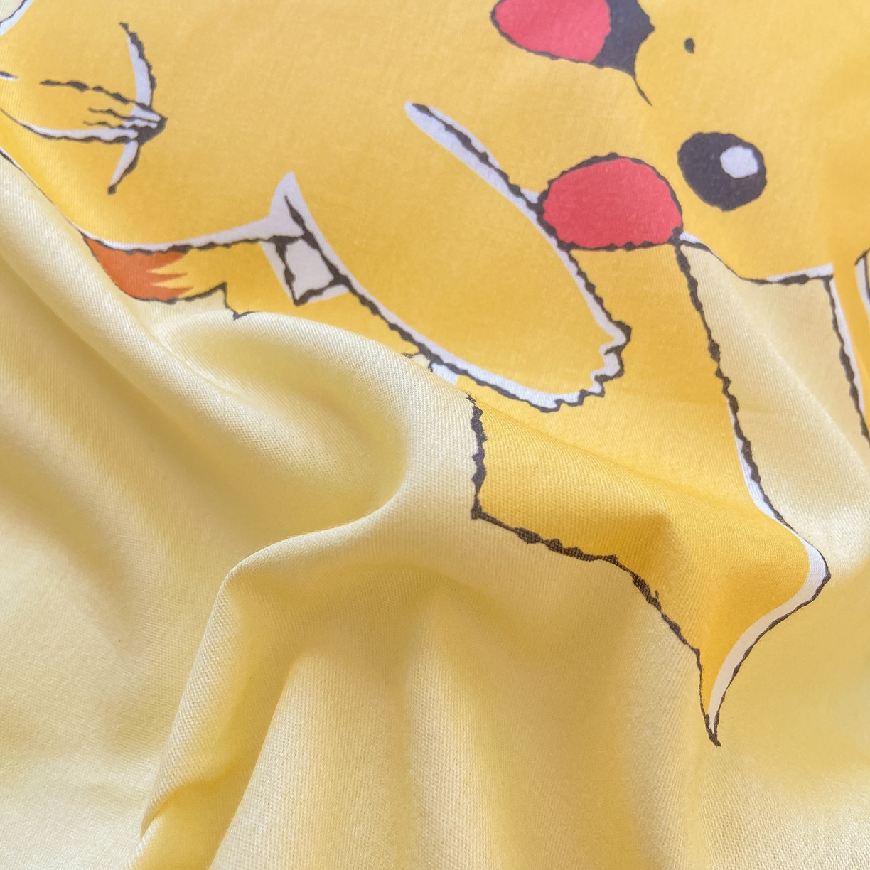 91家纺网 家纺一手货源 找家纺 博雅 2025新款宝可梦皮卡丘成人床正版授权全棉四件套 零食皮卡丘