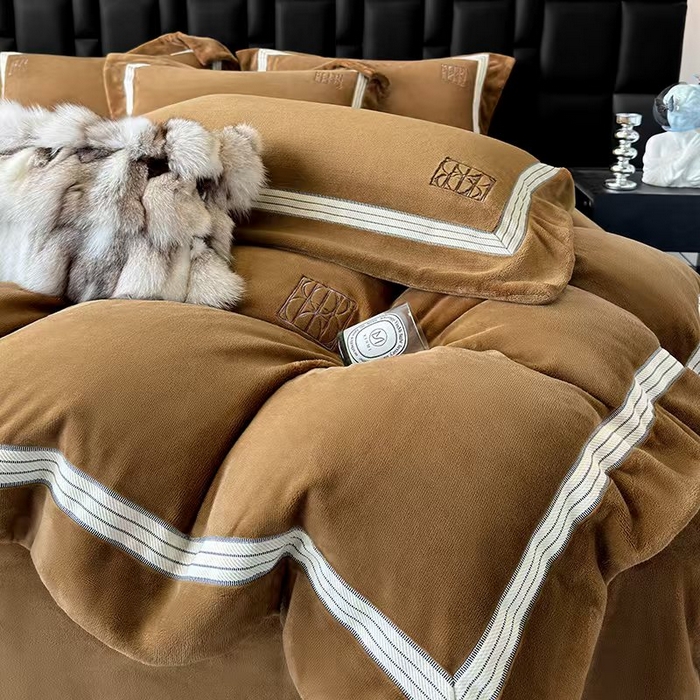 91家纺网 家纺一手货源 找家纺 （总）席之家 席之家 2025新款280克全消光刺绣牛奶绒四件套