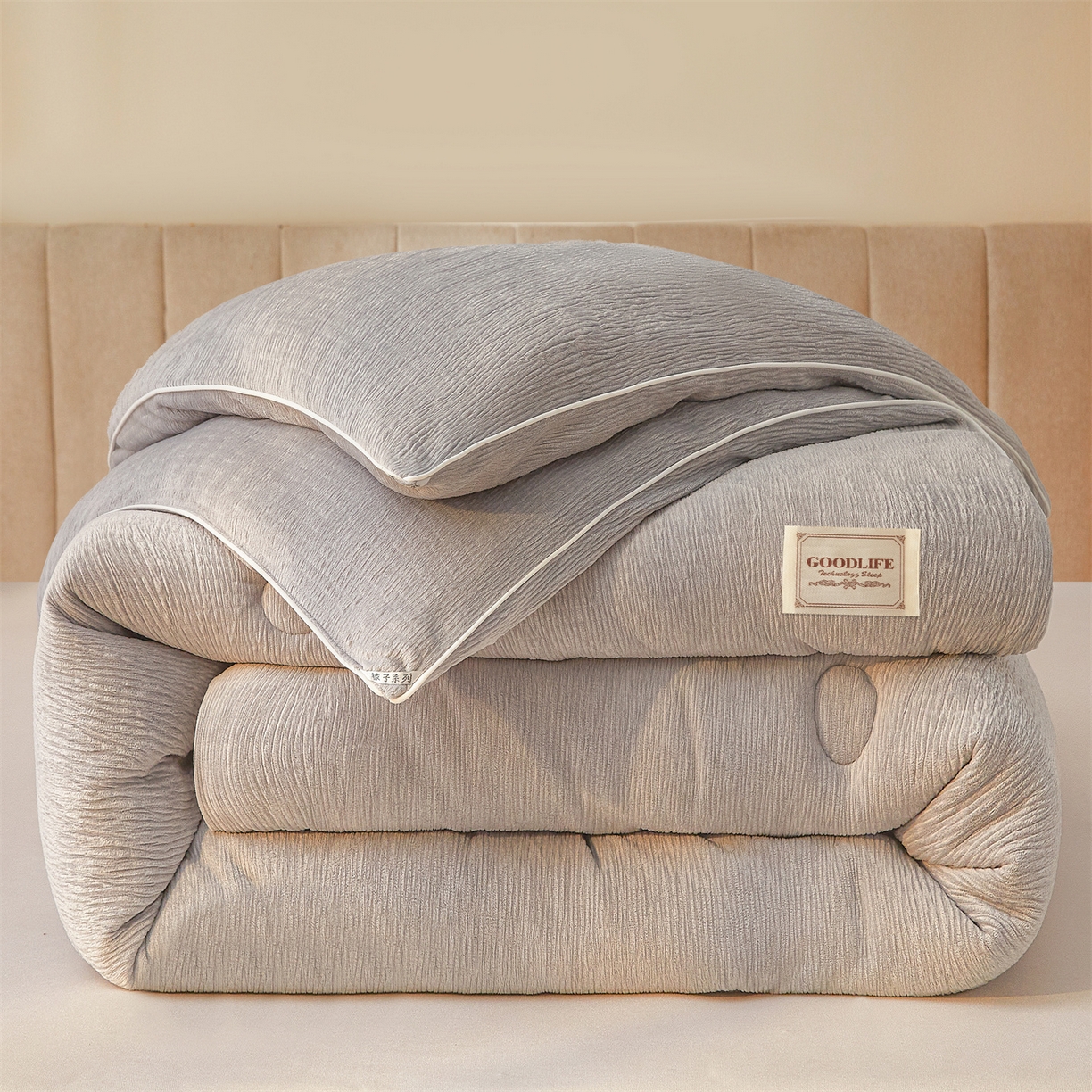 91家纺网 家纺一手货源 找家纺 雯豆家纺 2025秋冬新款加厚皱皱绒被子冬被高档被芯双人单人被子 皱皱绒冬被-高级灰