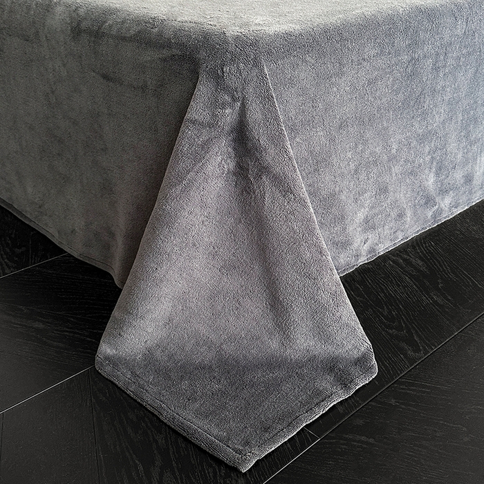 91家纺网 家纺一手货源 找家纺 绒世界 2025秋冬新款丹麦绒宽边牛奶绒四件套 宽边兔绒-花影-灰