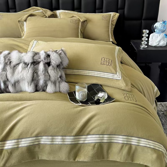 91家纺网 家纺一手货源 找家纺 席之家 席之家 2025新款280克全消光刺绣牛奶绒四件套 艺术空间-青柠绿