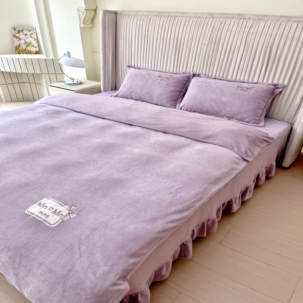 91家纺网 家纺一手货源 找家纺 恋尚羽家纺  2025新款牛奶绒绣花四件套 紫色