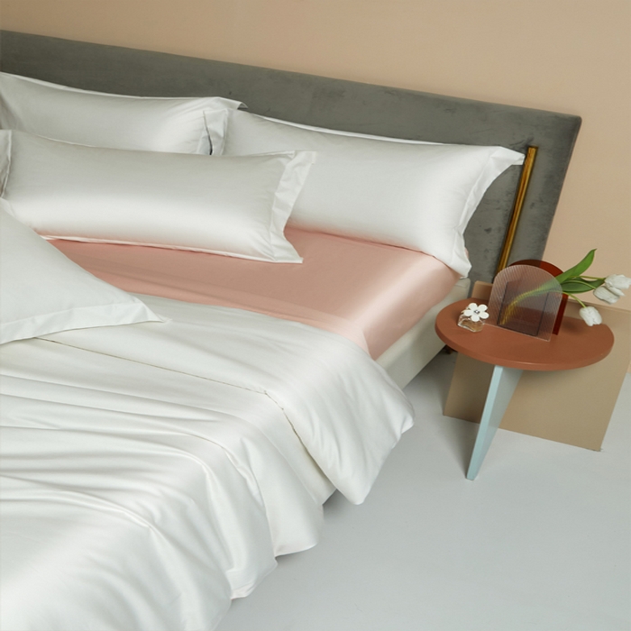 91家纺网 家纺一手货源 找家纺 柔觉家纺 柔系列A类100支单品被套 纯洁白-粉豆沙