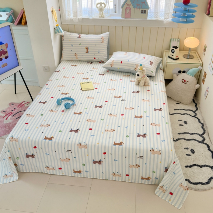 91家纺网 家纺一手货源 找家纺 典曼家纺 2025新款40支学生季卡通印花床单单床单床单单件 椰蓝小腊肠