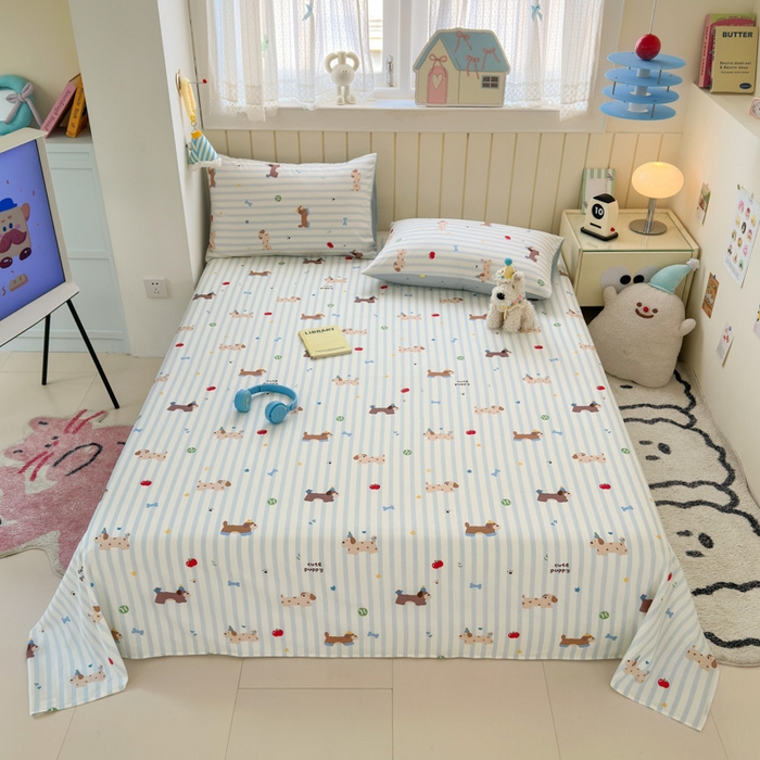 91家纺网 家纺一手货源 找家纺 典曼家纺 2025新款40支学生季卡通印花床单单床单床单单件 椰蓝小腊肠