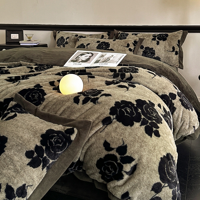 绒世界 2025秋冬新款丹麦绒宽边牛奶绒四件套 宽边兔绒-绽放-灰