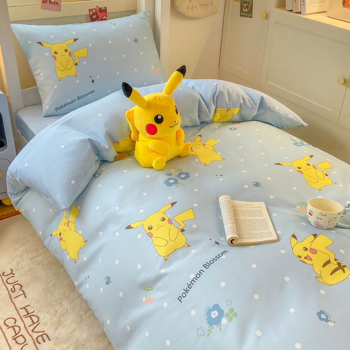 91家纺网 家纺一手货源 找家纺 博雅 2025新款宝可梦皮卡丘正版授权上下铺套件 蓝色点点皮卡丘