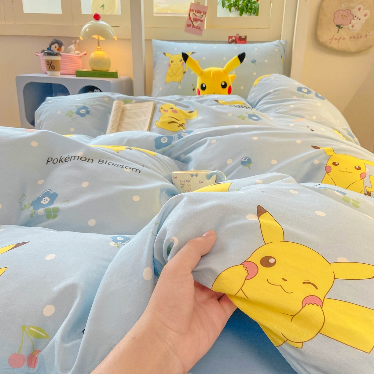 91家纺网 家纺一手货源 找家纺 博雅 2025新款宝可梦皮卡丘正版授权上下铺套件 蓝色点点皮卡丘