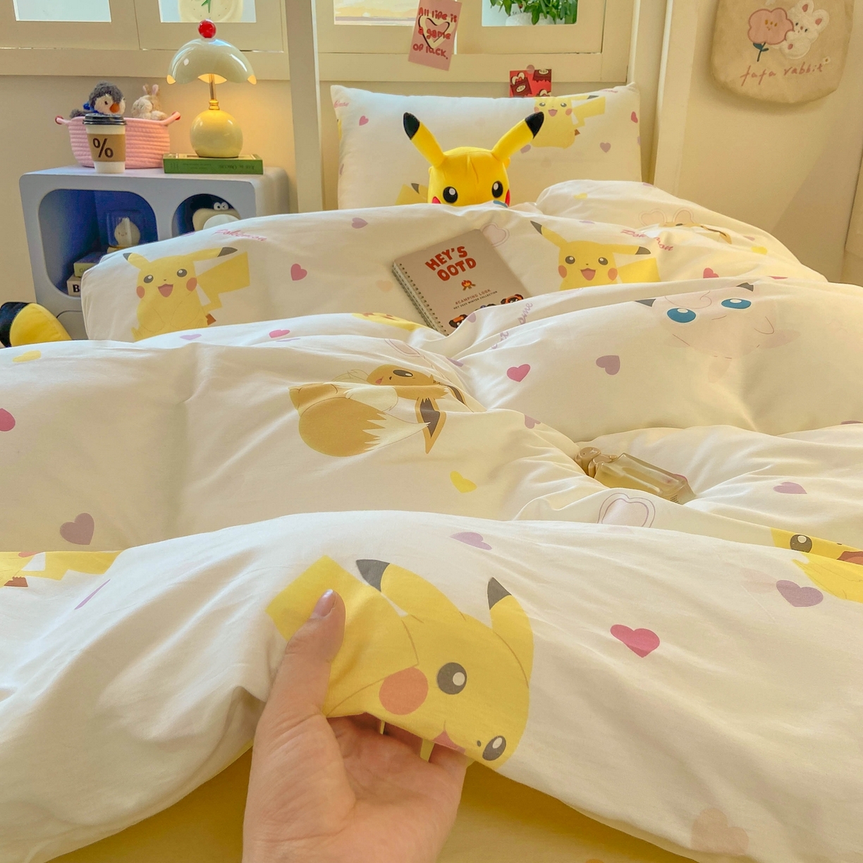 91家纺网 家纺一手货源 找家纺 博雅 2025新款宝可梦皮卡丘正版授权上下铺套件 小心心皮卡丘