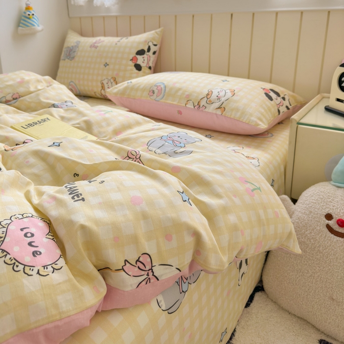 91家纺网 家纺一手货源 找家纺 典曼家纺 2025新款40支学生季卡通印花四件套 格子猫