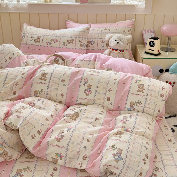 91家纺网 家纺一手货源 找家纺 典曼家纺 2025新款40支学生季卡通印花四件套 奶昔小熊