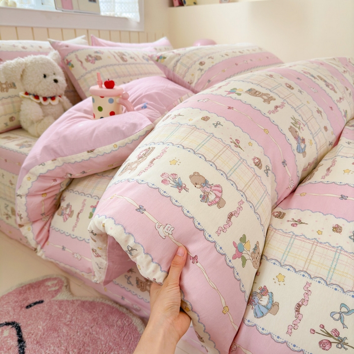 91家纺网 家纺一手货源 找家纺 典曼家纺 2025新款40支学生季卡通印花四件套 奶昔小熊