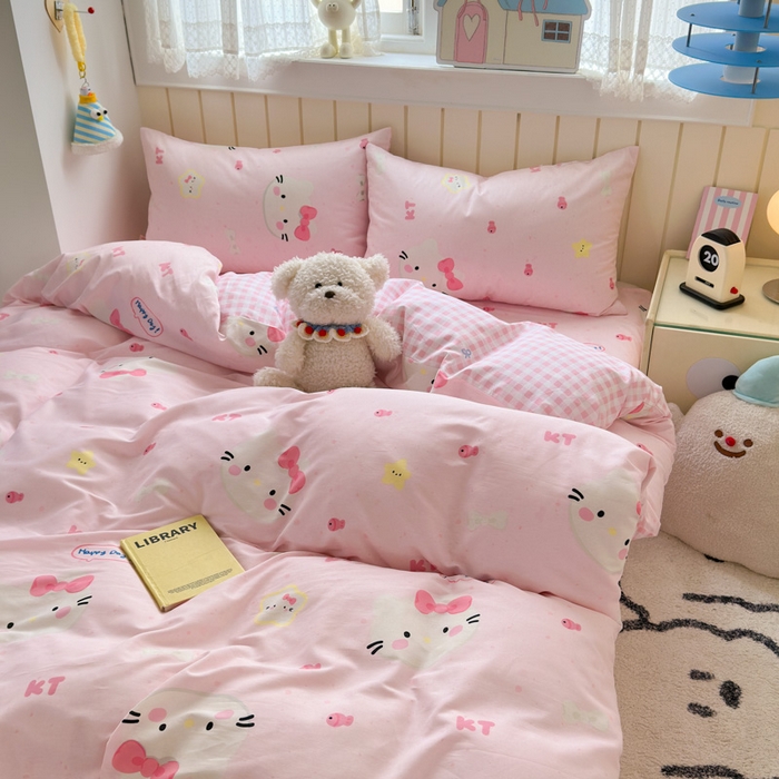 91家纺网 家纺一手货源 找家纺 典曼家纺 2025新款40支学生季卡通印花四件套 甜心猫咪