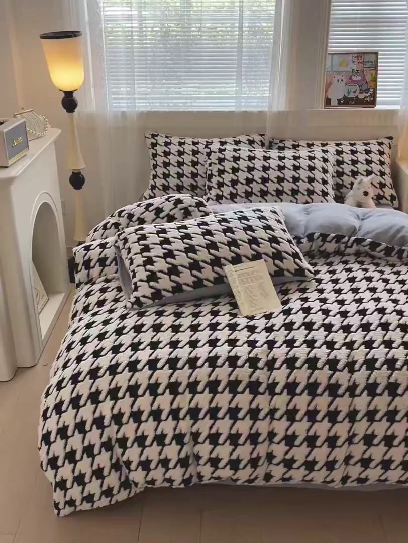 91家纺网 家纺一手货源 找家纺 梦之岛 2025新款高克重阳离子大提花印花牛奶绒四件套 千鸟格