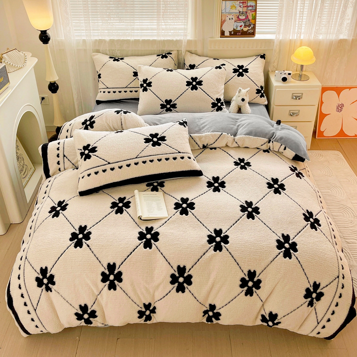 梦之岛 2025新款高克重阳离子大提花印花牛奶绒四件套 四叶草