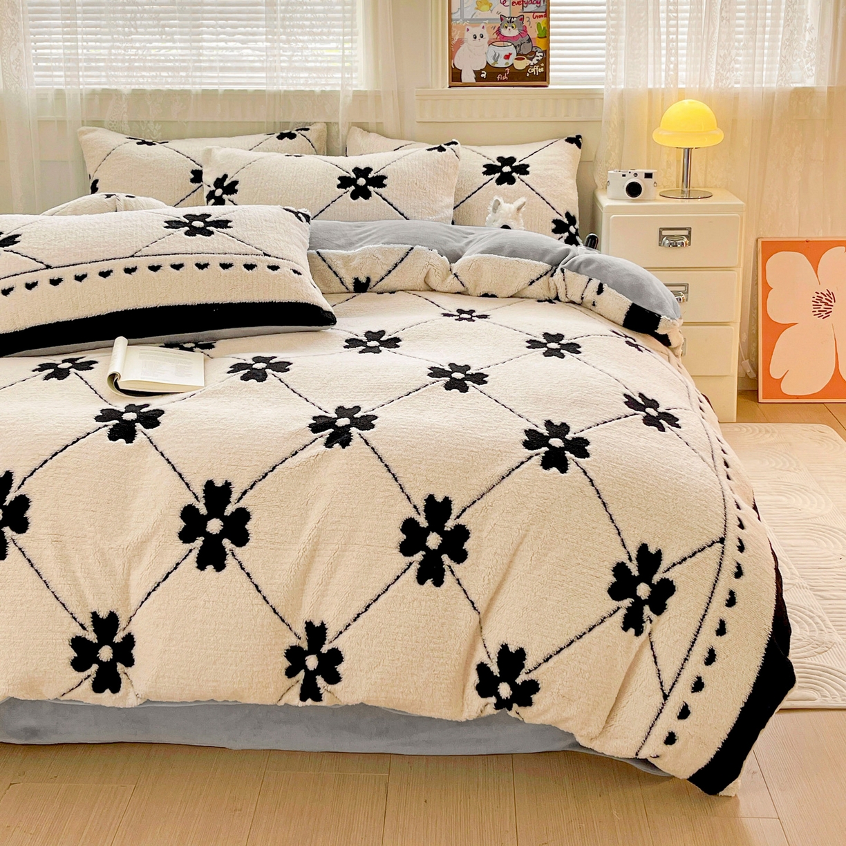 91家纺网 家纺一手货源 找家纺 梦之岛 2025新款高克重阳离子大提花印花牛奶绒四件套 四叶草