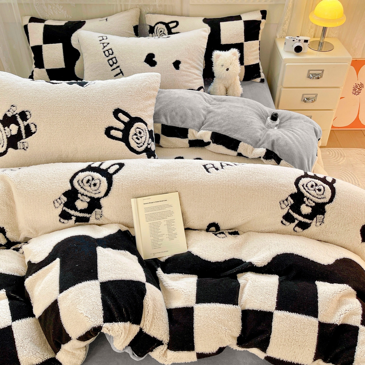 91家纺网 家纺一手货源 找家纺 梦之岛 2025新款高克重阳离子大提花印花牛奶绒四件套 la布布