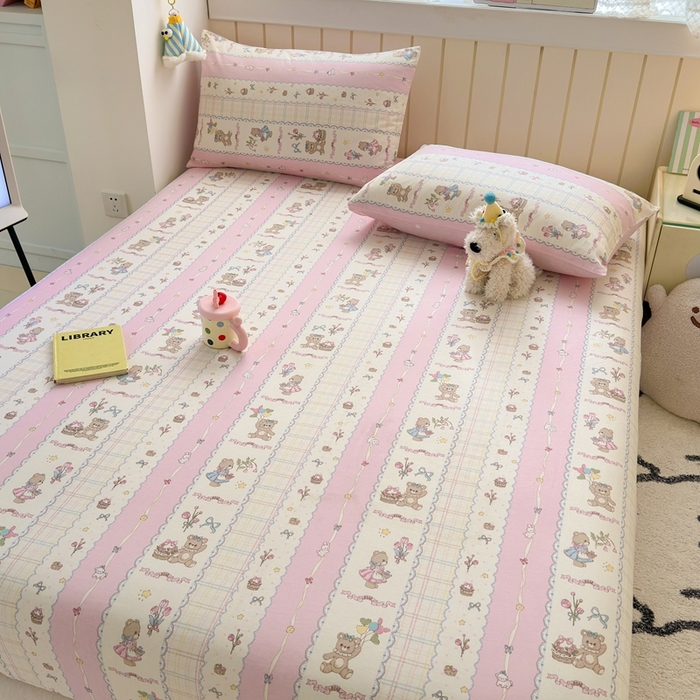 91家纺网 家纺一手货源 找家纺 典曼家纺 2025新款卡通印花单床笠 床笠单件 奶昔小熊