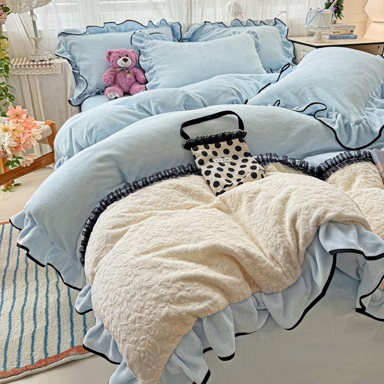 91家纺网 家纺一手货源 找家纺 梦之岛 2025新款韩版双拼提花牛奶绒四件套-秘密花园 甜蜜花园-蓝