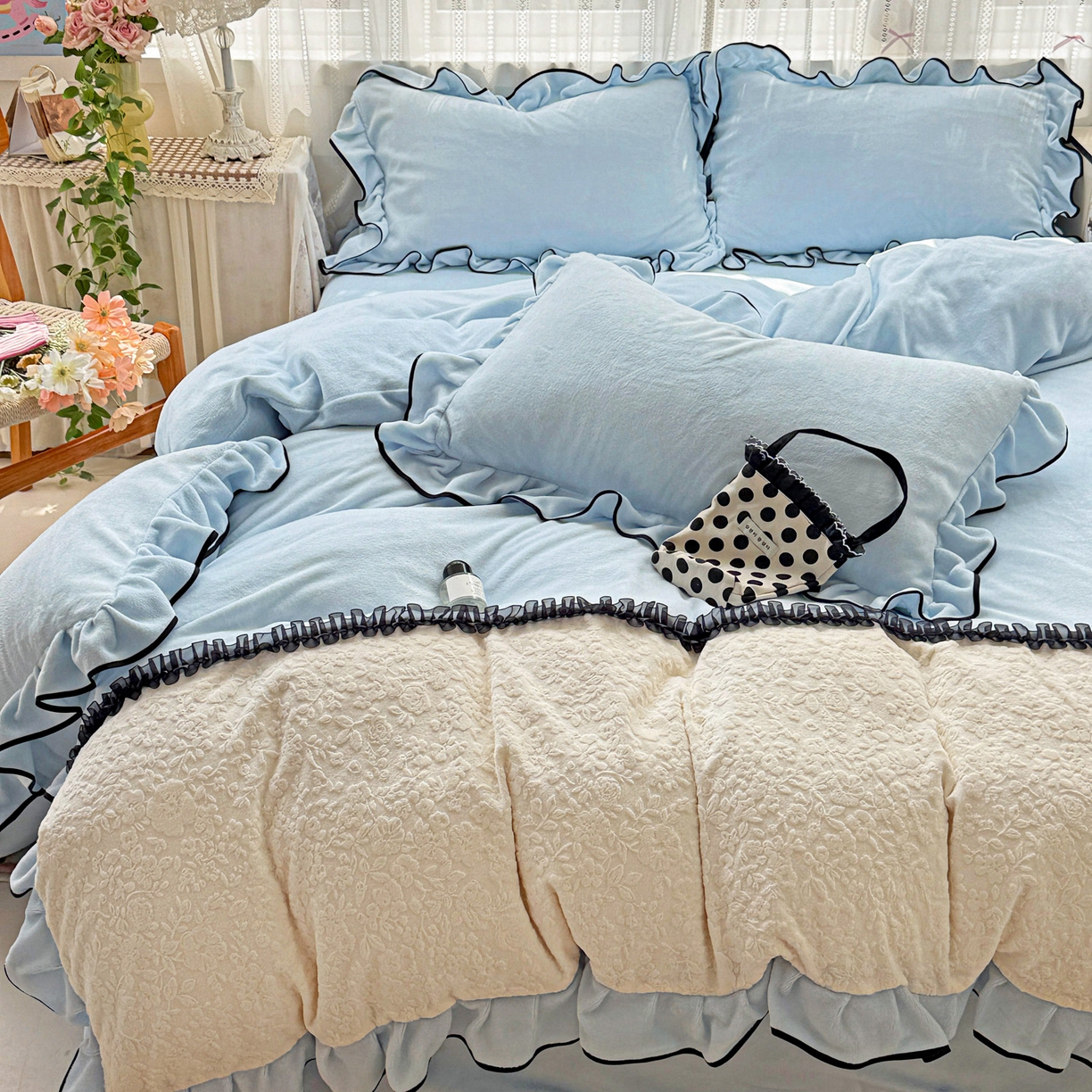 91家纺网 家纺一手货源 找家纺 梦之岛 2025新款韩版双拼提花牛奶绒四件套-秘密花园 甜蜜花园-蓝