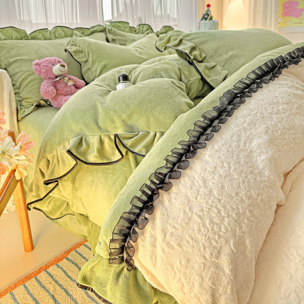 91家纺网 家纺一手货源 找家纺 梦之岛 2025新款韩版双拼提花牛奶绒四件套-秘密花园 甜蜜花园-绿