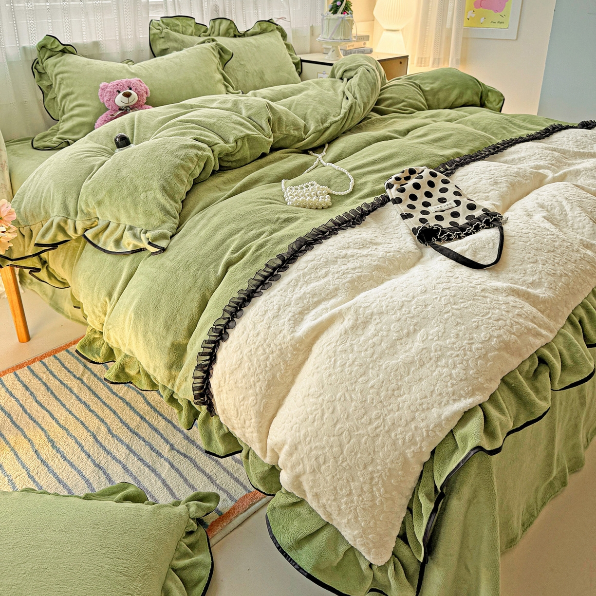 91家纺网 家纺一手货源 找家纺 梦之岛 2025新款韩版双拼提花牛奶绒四件套-秘密花园 甜蜜花园-绿