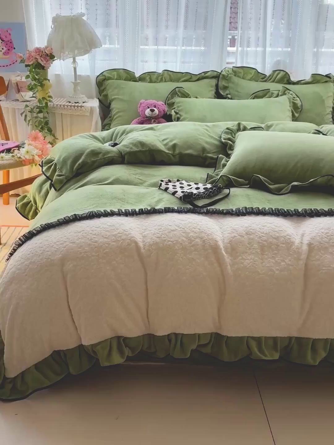 91家纺网 家纺一手货源 找家纺 梦之岛 2025新款韩版双拼提花牛奶绒四件套-秘密花园 甜蜜花园-绿