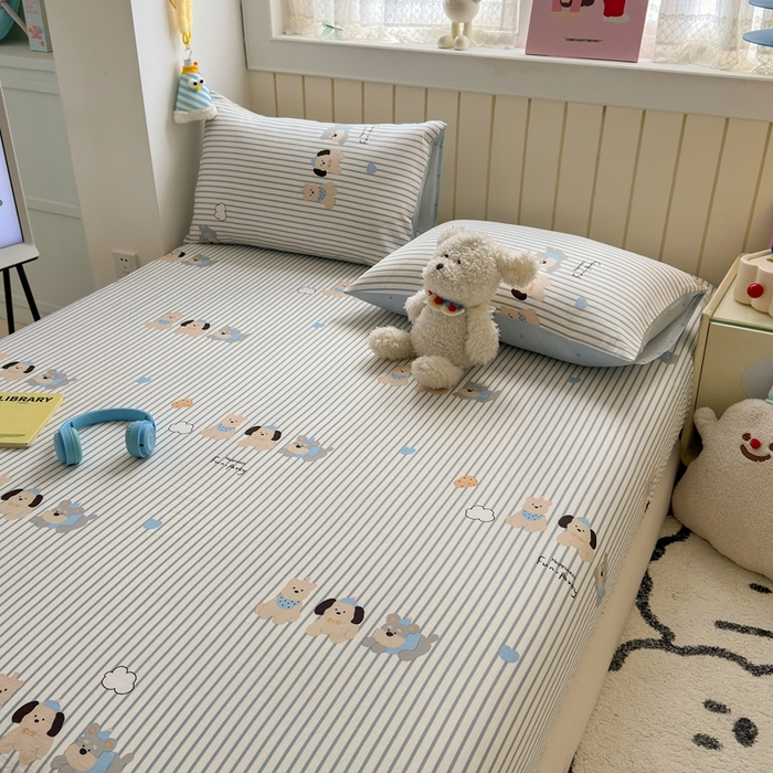 91家纺网 家纺一手货源 找家纺 典曼家纺 2025新款卡通印花单床笠 床笠单件 小狗日记