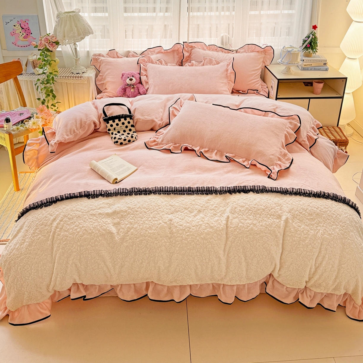 91家纺网 家纺一手货源 找家纺 梦之岛 2025新款韩版双拼提花牛奶绒四件套-秘密花园 甜蜜花园-玉