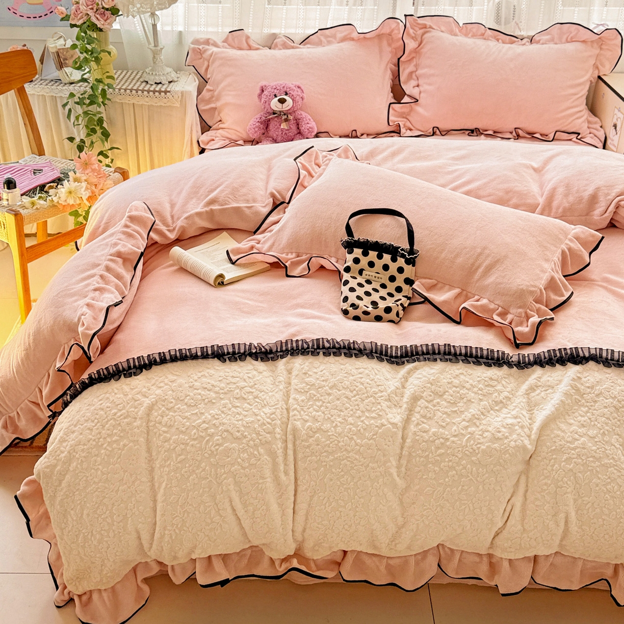 91家纺网 家纺一手货源 找家纺 梦之岛 2025新款韩版双拼提花牛奶绒四件套-秘密花园 甜蜜花园-玉