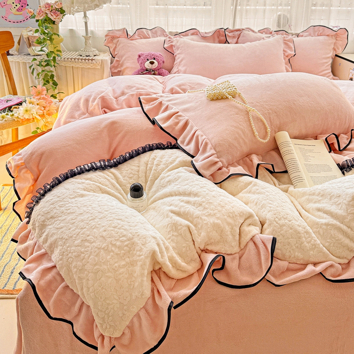 91家纺网 家纺一手货源 找家纺 梦之岛 2025新款韩版双拼提花牛奶绒四件套-秘密花园 甜蜜花园-玉