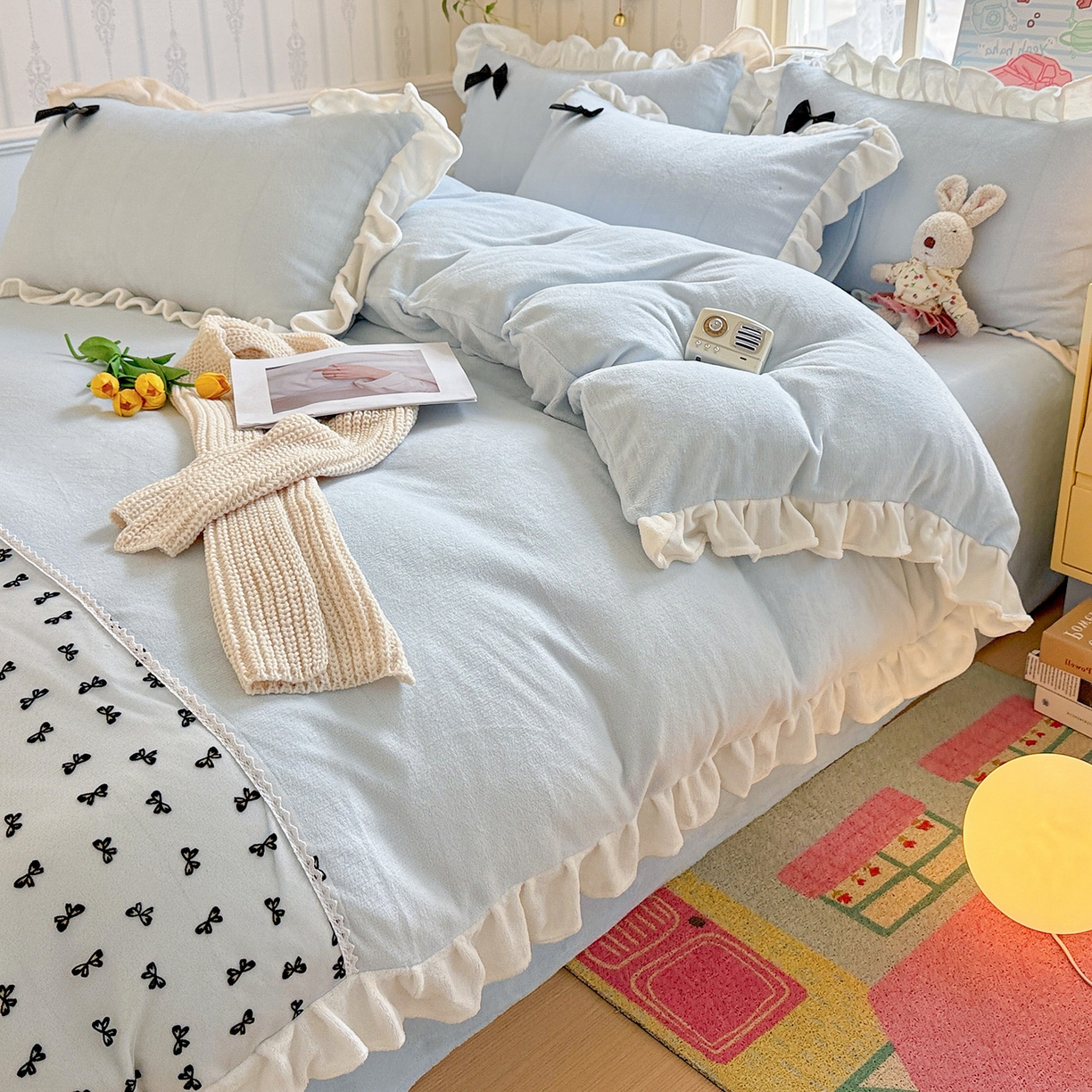 91家纺网 家纺一手货源 找家纺 梦之岛 2025新款韩版蝴蝶蕾丝花边牛奶绒四件套-梦语 梦语-蓝