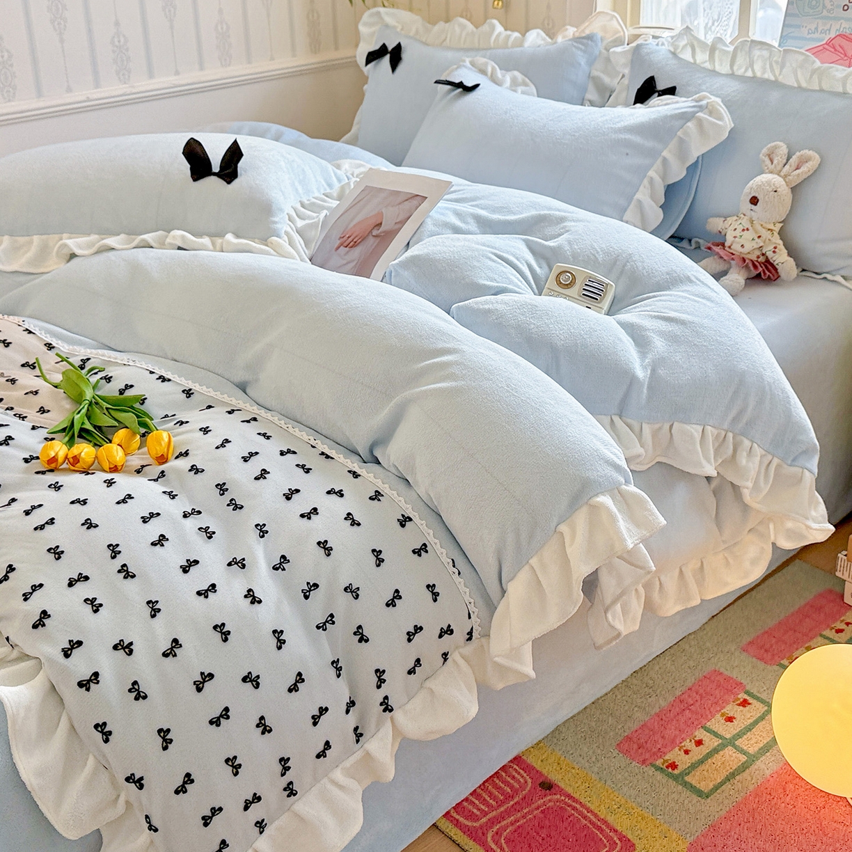 91家纺网 家纺一手货源 找家纺 梦之岛 2025新款韩版蝴蝶蕾丝花边牛奶绒四件套-梦语 梦语-蓝