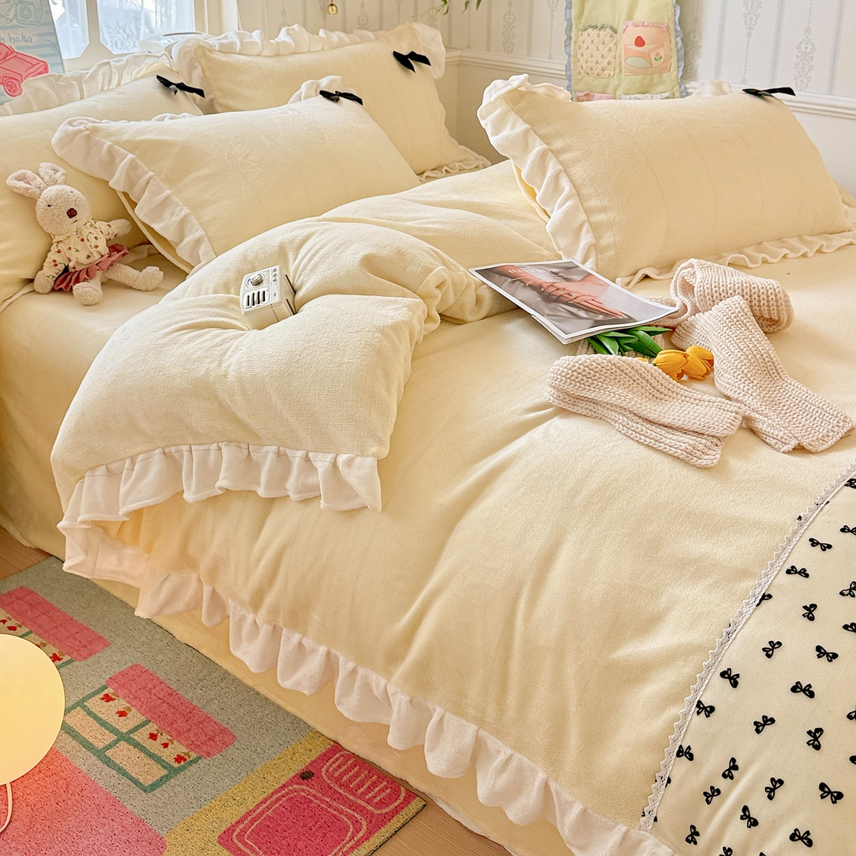 91家纺网 家纺一手货源 找家纺 梦之岛 2025新款韩版蝴蝶蕾丝花边牛奶绒四件套-梦语 梦语-奶白