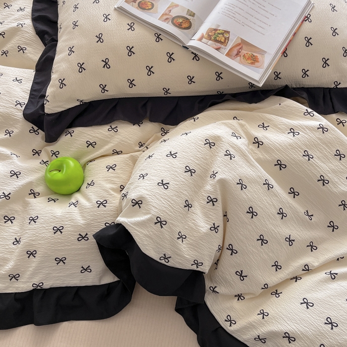 91家纺网 家纺一手货源 找家纺 库里梦家纺 2025网红直播爆款亚麻木棉皱皱纱夹棉床盖 蝴蝶结-奶白