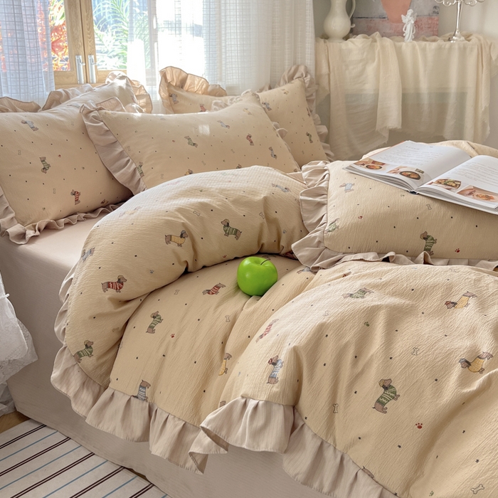 91家纺网 家纺一手货源 找家纺 库里梦家纺 2025网红直播爆款亚麻木棉皱皱纱夹棉床盖 腊肠犬