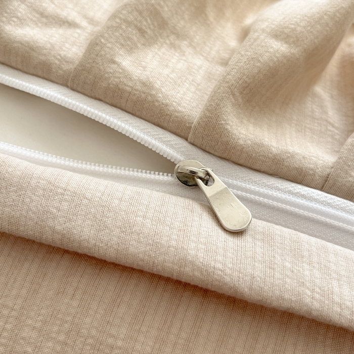 91家纺网 家纺一手货源 找家纺 库里梦家纺 2025网红直播爆款亚麻木棉皱皱纱夹棉床盖 腊肠犬