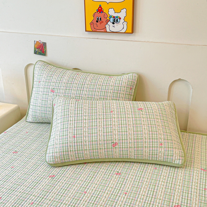 91家纺网 家纺一手货源 找家纺 梵朴 2025新款A类棉加绒一面纯棉一面宝宝婴儿牛奶绒双面可用床盖单品学生床垫炕盖 薄荷糖樱桃