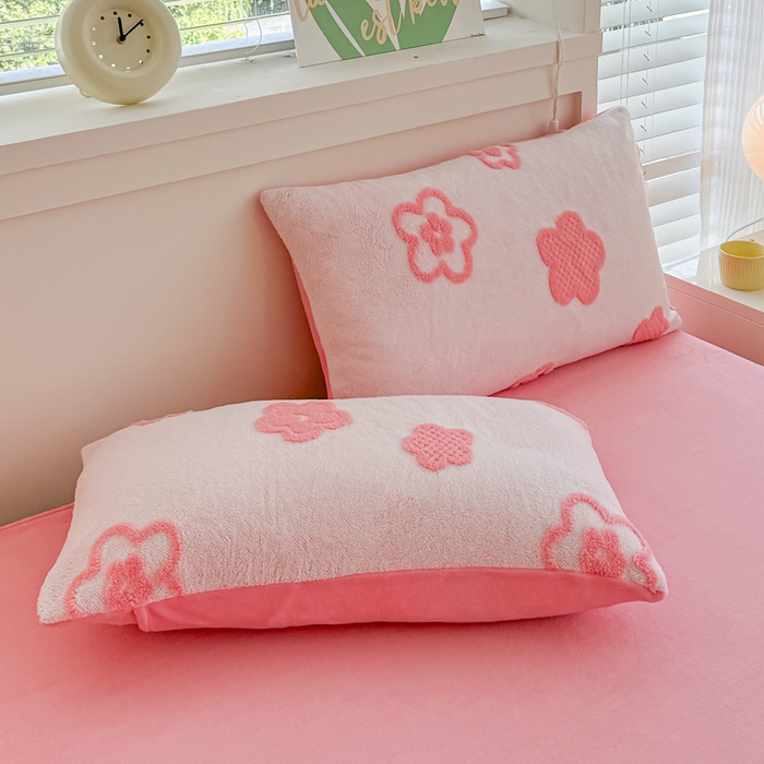 91家纺网 家纺一手货源 找家纺 （总）爱多多家居 2025新款舒棉绒提花绣花四件套