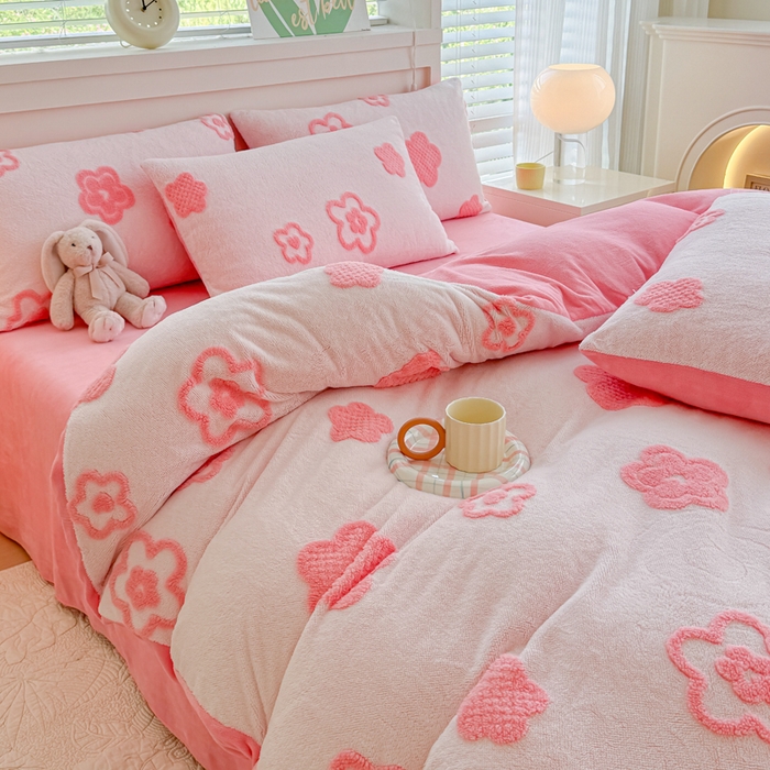 91家纺网 家纺一手货源 找家纺 （总）爱多多家居 2025新款舒棉绒提花绣花四件套,舒棉绒提花-蝴蝶结粉色,舒棉绒提花-繁花,舒棉绒提花-蝶梦,舒棉绒提花-蝴蝶结灰色,舒棉绒提花-蝴蝶结绿色,舒棉绒提花-蝴蝶结紫色,舒棉绒提花-迷你米白