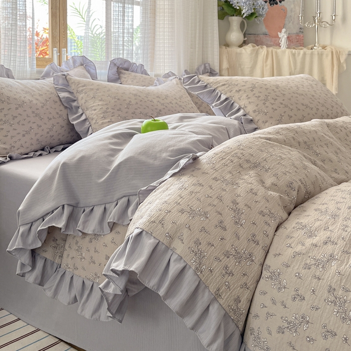 91家纺网 家纺一手货源 找家纺 库里梦家纺 2025网红直播爆款亚麻木棉皱皱纱夹棉床盖 小叶蔓