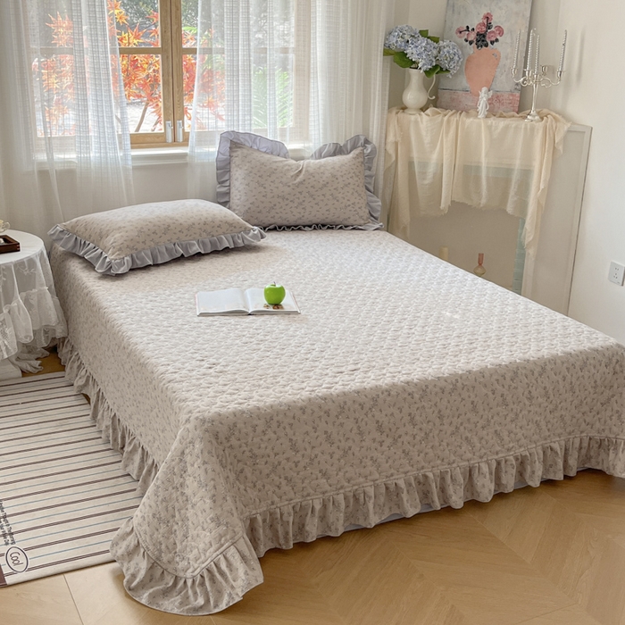 91家纺网 家纺一手货源 找家纺 库里梦家纺 2025网红直播爆款亚麻木棉皱皱纱夹棉床盖 小叶蔓