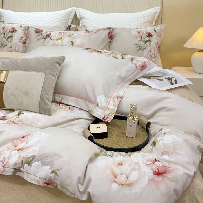 91家纺网 家纺一手货源 找家纺 凌鼎 2025新款100%全棉磨毛四件套数码印花加厚纯棉磨毛四件套 轻盈花语