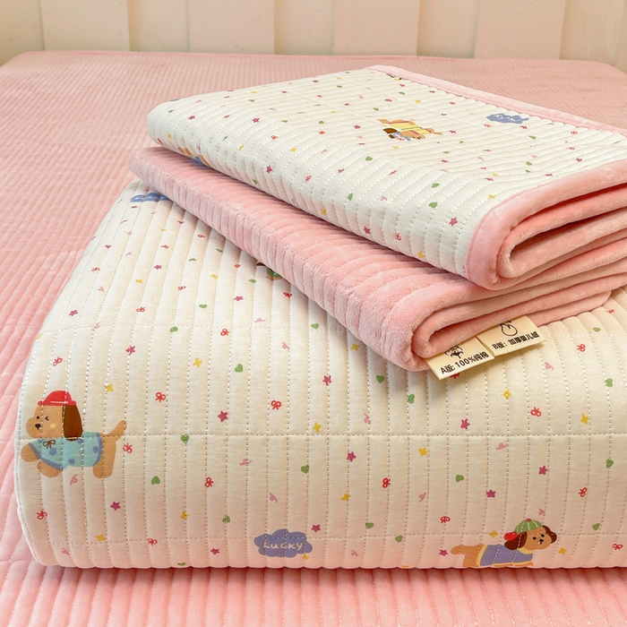 91家纺网 家纺一手货源 找家纺 梵朴 2025新款A类棉加绒一面纯棉一面宝宝婴儿牛奶绒双面可用床盖单品学生床垫炕盖 彩星汪汪