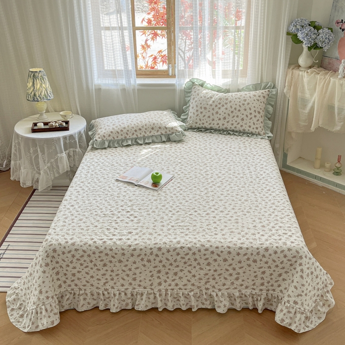 91家纺网 家纺一手货源 找家纺 库里梦家纺 2025网红直播爆款亚麻木棉皱皱纱夹棉床盖 语彩