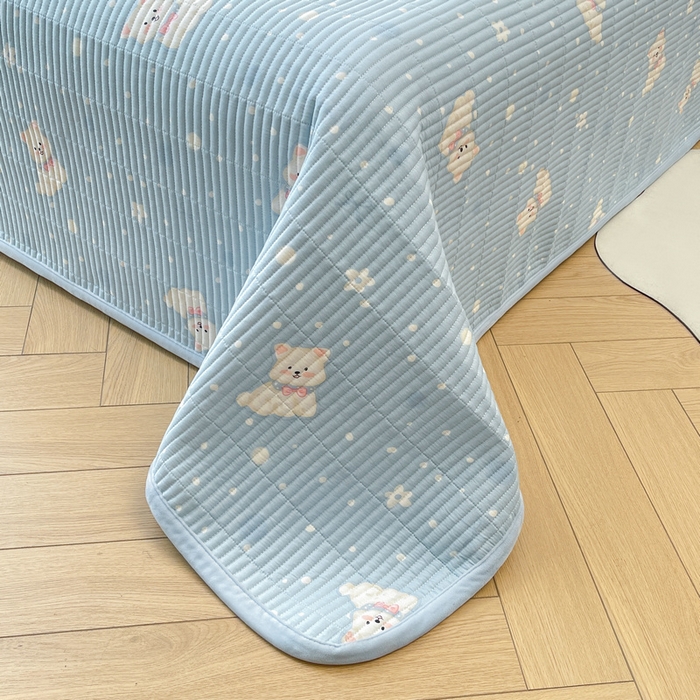 91家纺网 家纺一手货源 找家纺 梵朴 2025新款A类棉加绒一面纯棉一面宝宝婴儿牛奶绒双面可用床盖单品学生床垫炕盖 蓝色泡芙狗