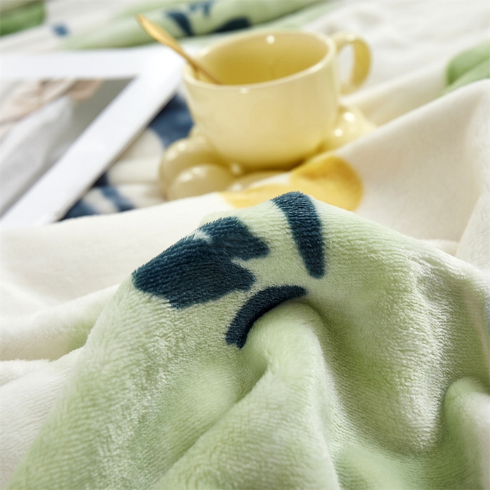 91家纺网 家纺一手货源 找家纺 悦织湾家纺 2025新款仿兔毛绒托斯仿兔毛绒毛毯纯色印花牛奶绒休闲盖毯午睡小毯子 春风里