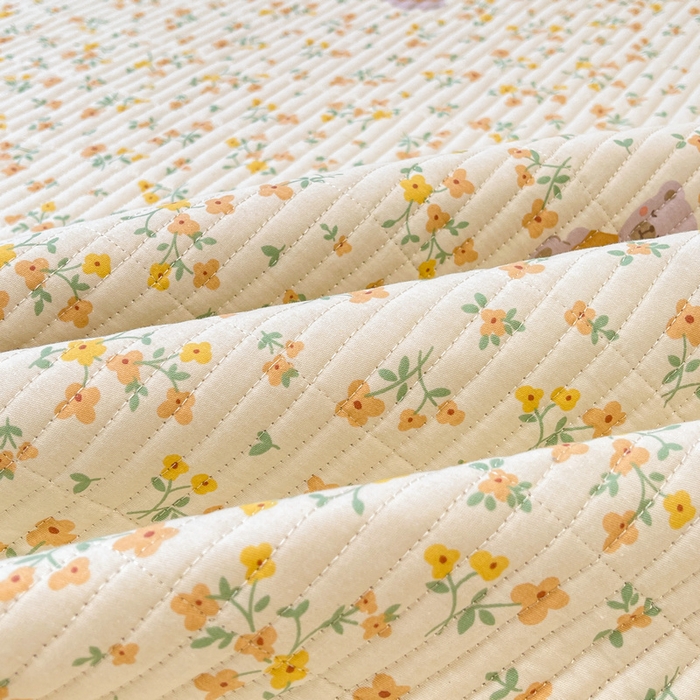 91家纺网 家纺一手货源 找家纺 梵朴 2025新款A类棉加绒一面纯棉一面宝宝婴儿牛奶绒双面可用床盖单品学生床垫炕盖 花园好友熊